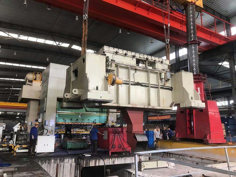 重型設(shè)備裝卸搬運(yùn) 重型設(shè)備裝卸搬運(yùn)